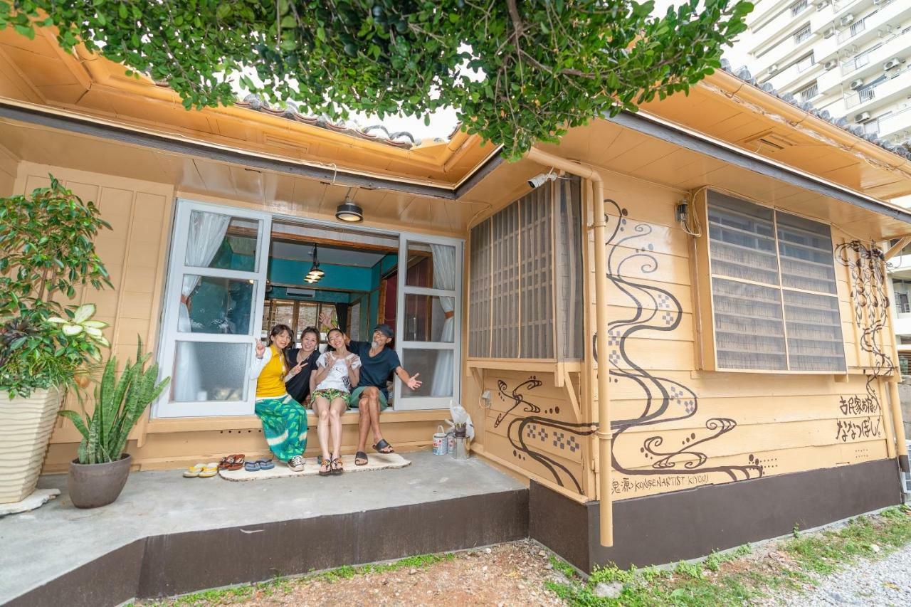 沖縄古民家お宿ななつぼし Okinawa Traditional House Nanatsuboshi Naha Eksteriør billede