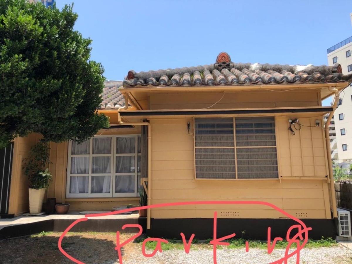 沖縄古民家お宿ななつぼし Okinawa Traditional House Nanatsuboshi Naha Eksteriør billede